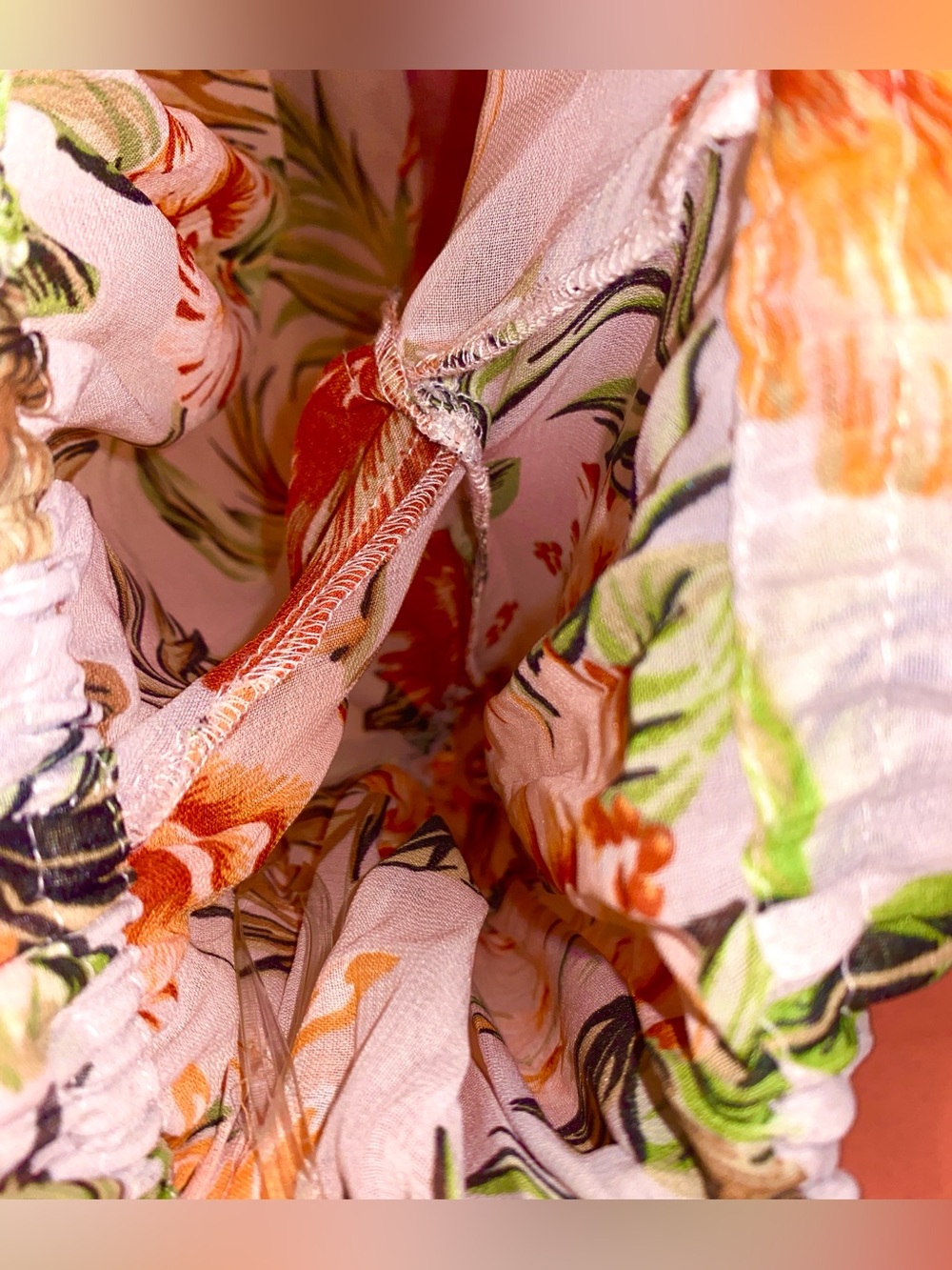 Live 4 Truth Floral Off-Shoulder Crop Top in Small Hibiscus Flower Whire Tropics - Picture 11 of 11